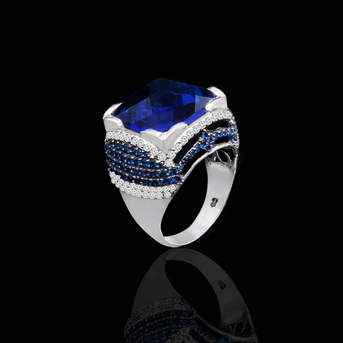 Silidia Square Ring
