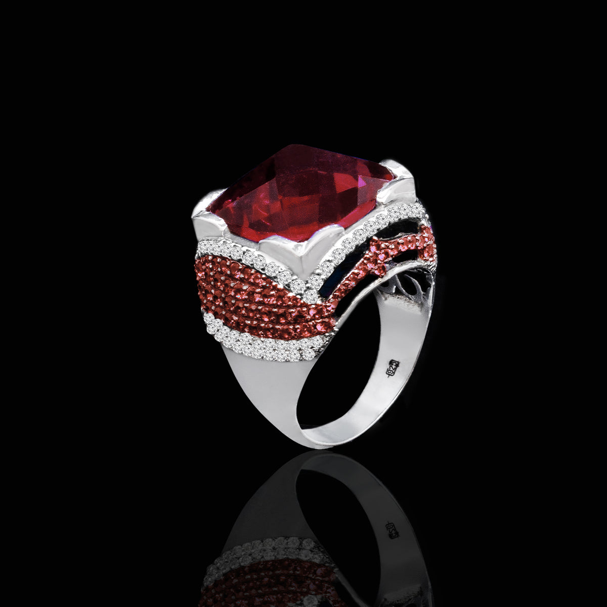 Silidia Square Ring