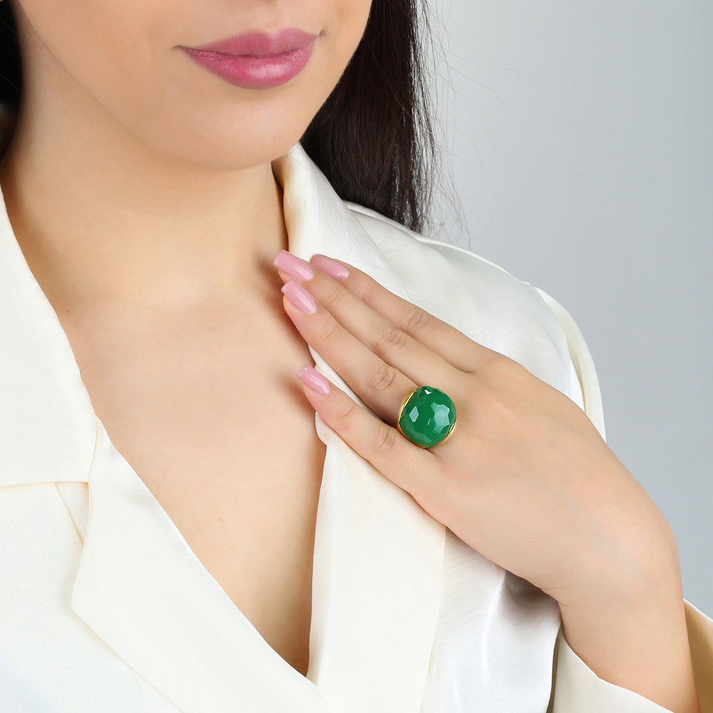 925 Silver Ring with Green Faceted Stone