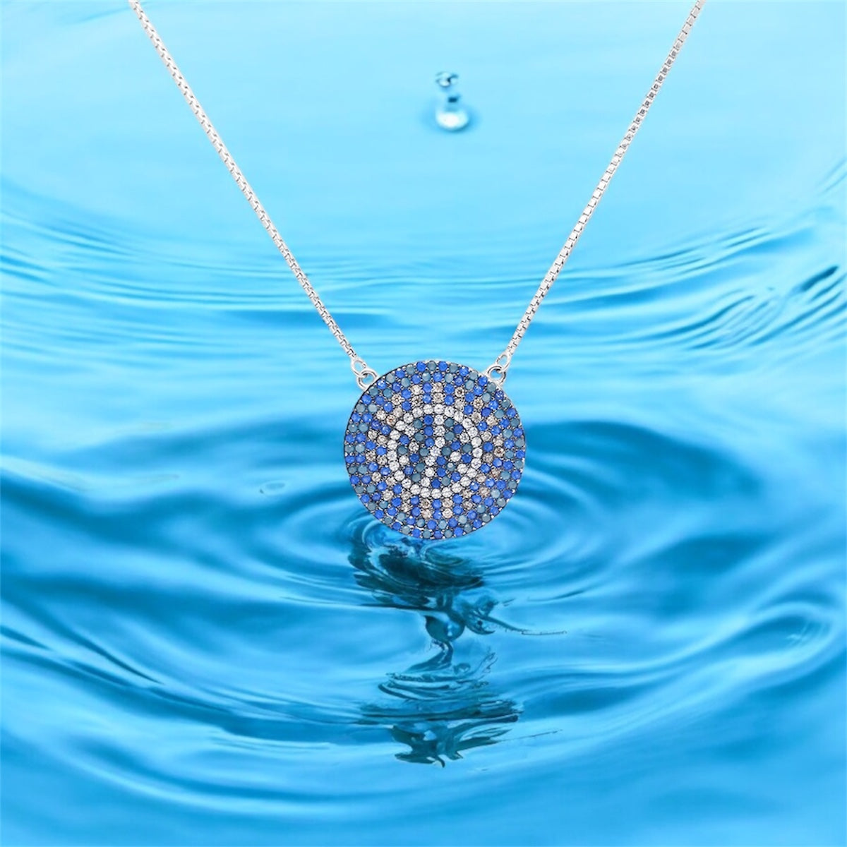 Silidia Circle Pendant