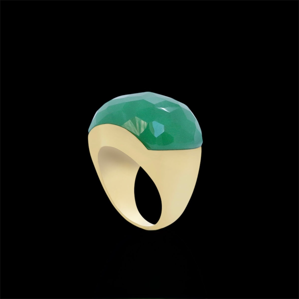 925 Silver Ring with Green Faceted Stone