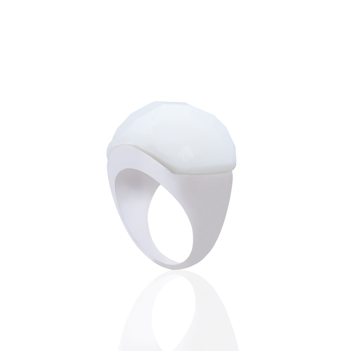 925 Silver Ring with White Faceted Stone